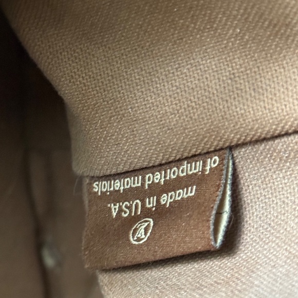 Authentic Louis Vuitton Bag and purse NEW PRICE - Picture 4 of 7